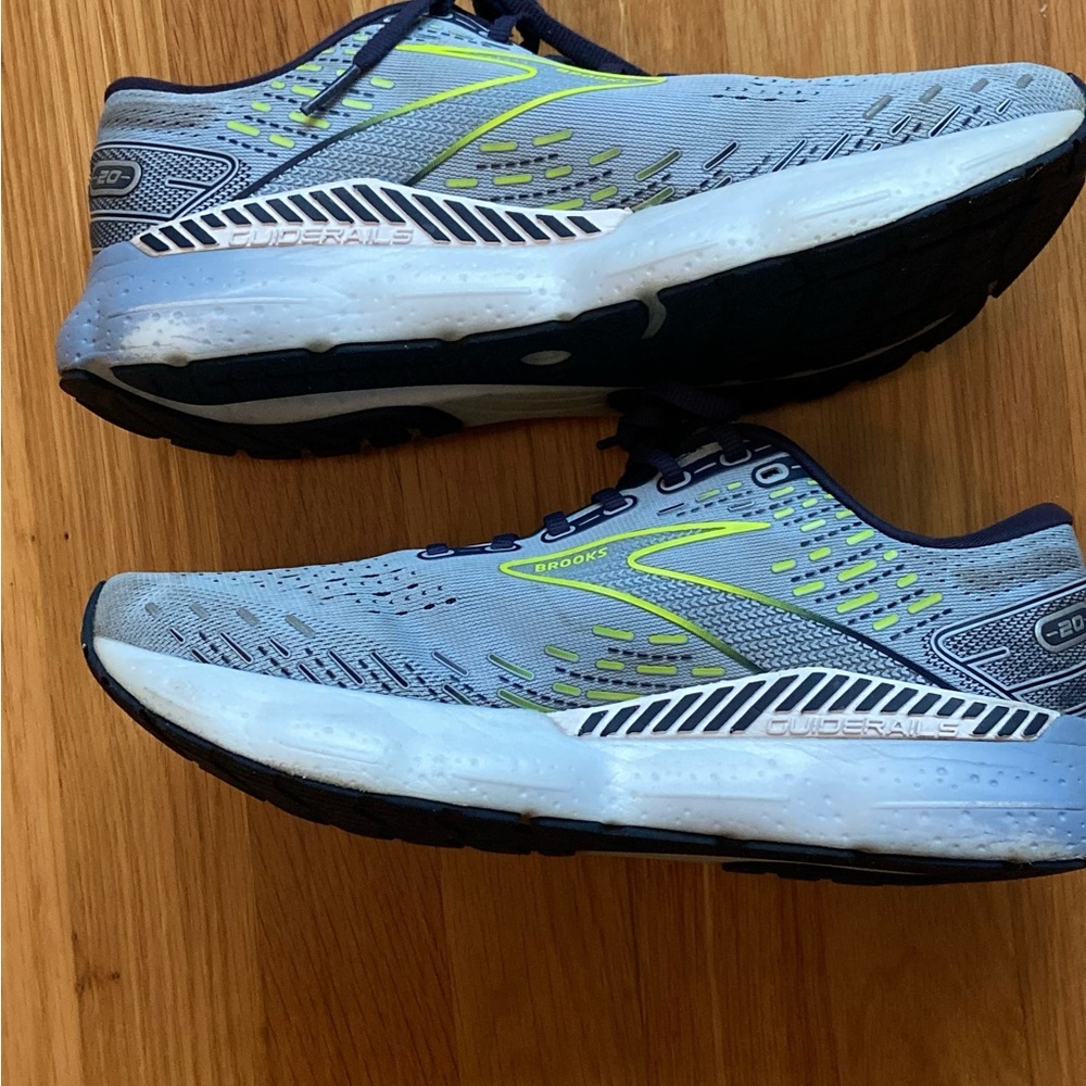 Brooks Gray and Yellow Women's Sneakers - Picture 3 of 11